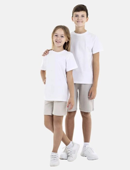 Белая футболка для мальчиков и девочек