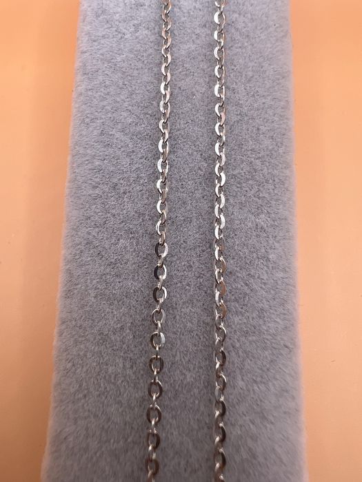 Продам золотую цепочку.