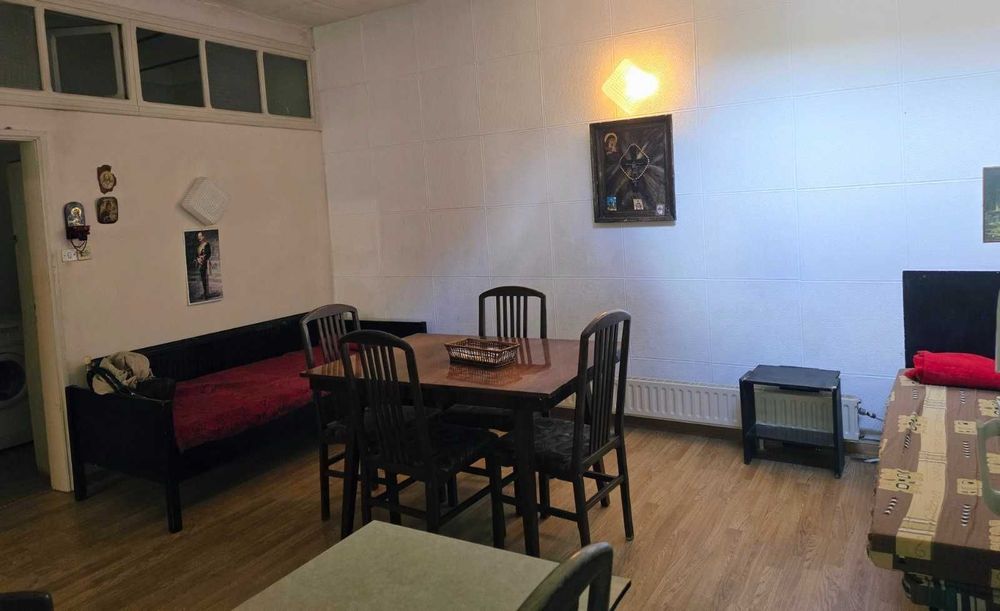 Къща в Пловдив, област-с.Нареченски бани площ 210 цена 75900