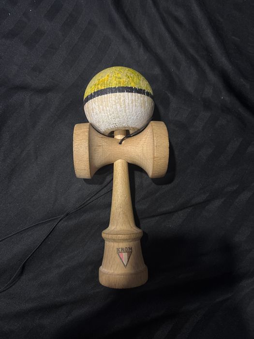 Kendama Daoriginz si ken strogo neapolitan