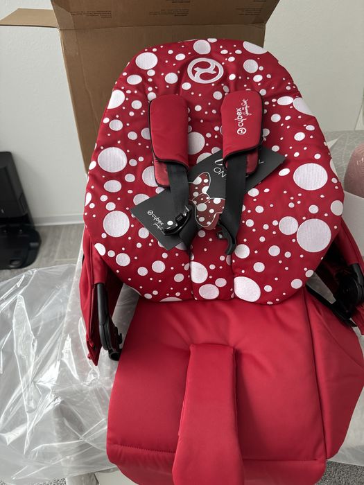 детска количка Cybex Jeremy Scott Priam 4