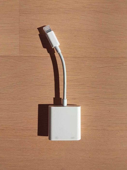 Lightning to USB iPhone iPad адаптер за камера.