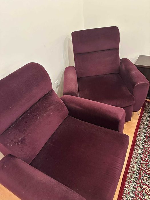 Холова гарнитура диван и два фотьойла