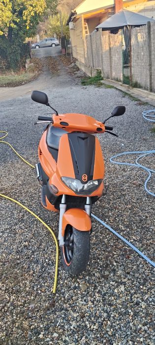 Vând Gilera Runner 49 (Acte la zi,fiscal pe loc)