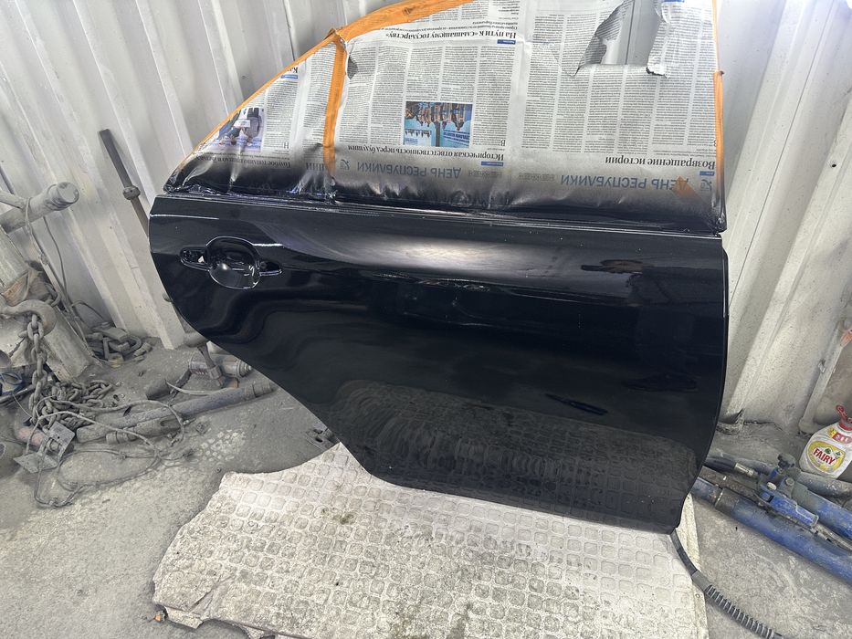 Дверь камри 40.