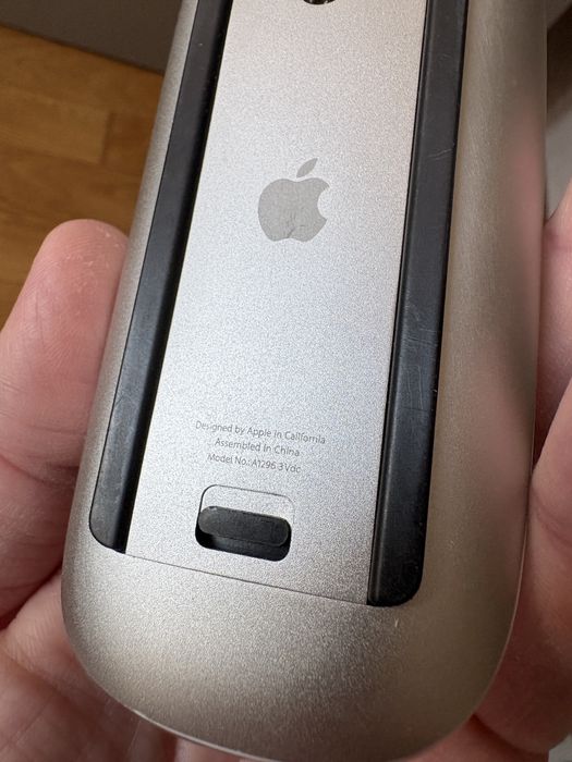 Apple Magic Mouse 1 A1296 Bluetooth Wireless Laser Mouse