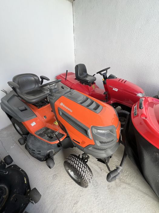 Tractoras de tuns iarba Top cele mai cunoscute si fiabile marci