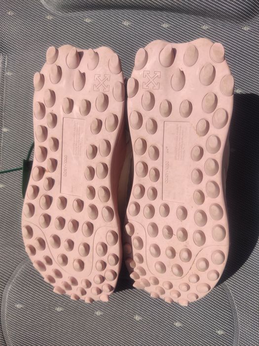 Se vinde Off-White Odsy Nr.40