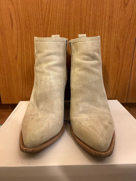 DeeZee боти, бежав цвят