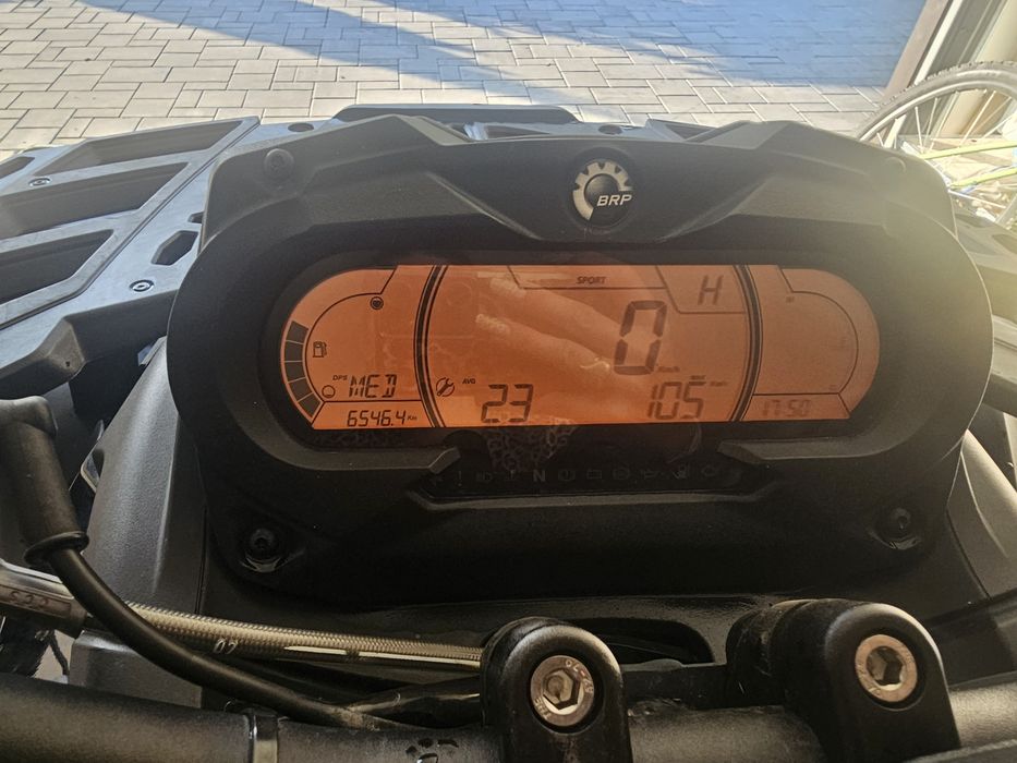 CAN AM Outlander  XT-P650 DIN 2020