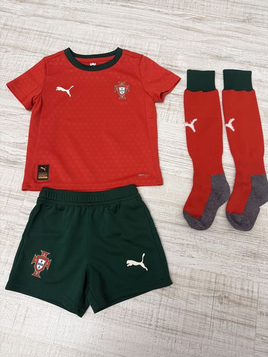 Echipament fotbal Puma mariemea 104