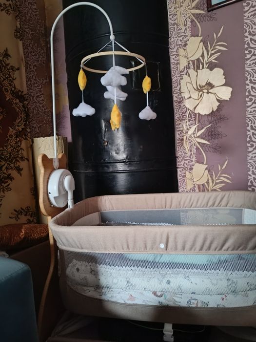 Продам детскую люлюку- электро люльку