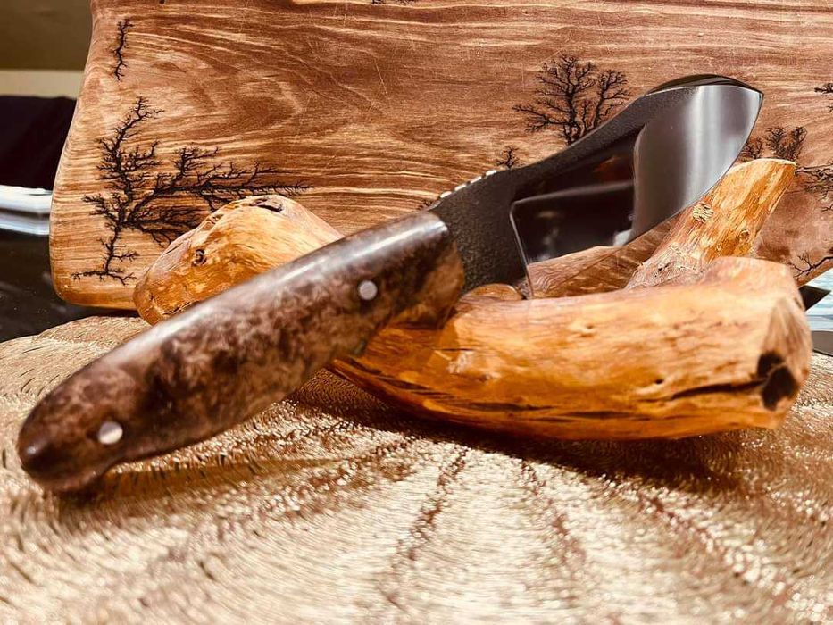 Нож ръчно изработен