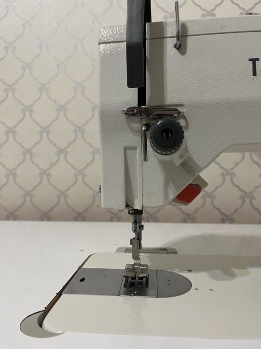 Промышленная швейная машина TRIO