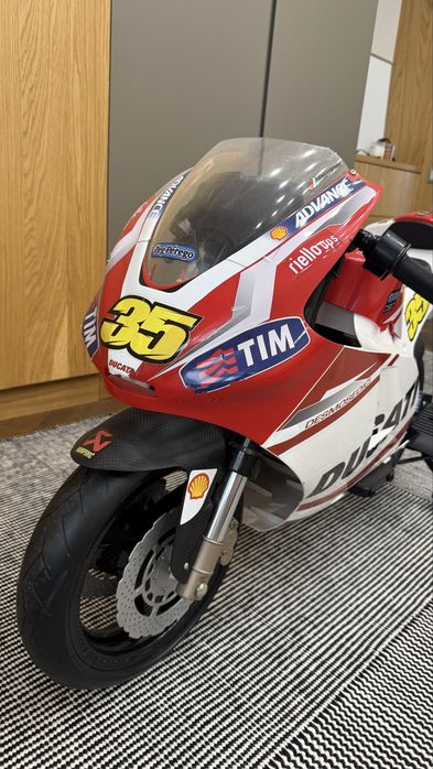 Детский электромотоцикл Peg perego