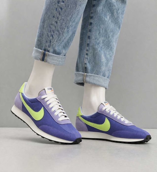 Маратонки Nike Swoosh