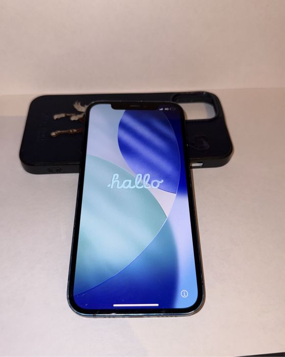 Продам Айфон 12  обмен есть