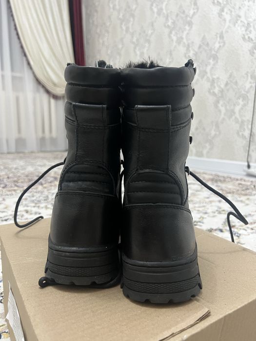 Зимние новые берцы