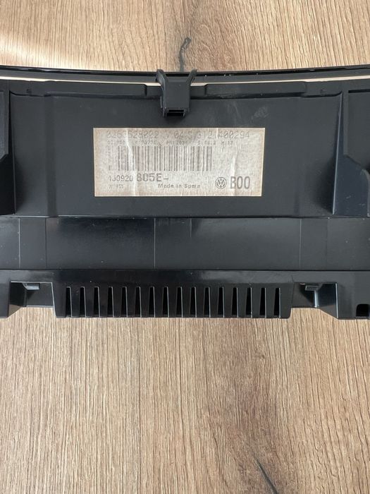 Оригинално табло (километраж) VW Golf 4 / Bora – MotoMeter