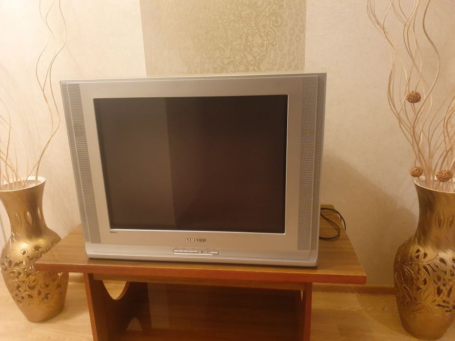 Продам телевизор "SAMSUNG"