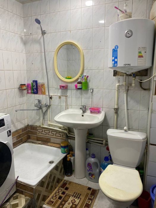 Квартира сотилади