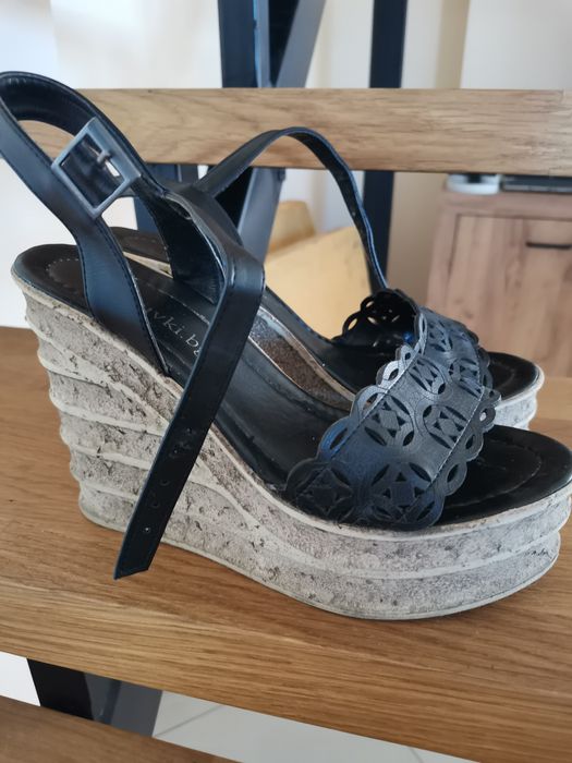 Сандали на платформа 36номер 23см стелка