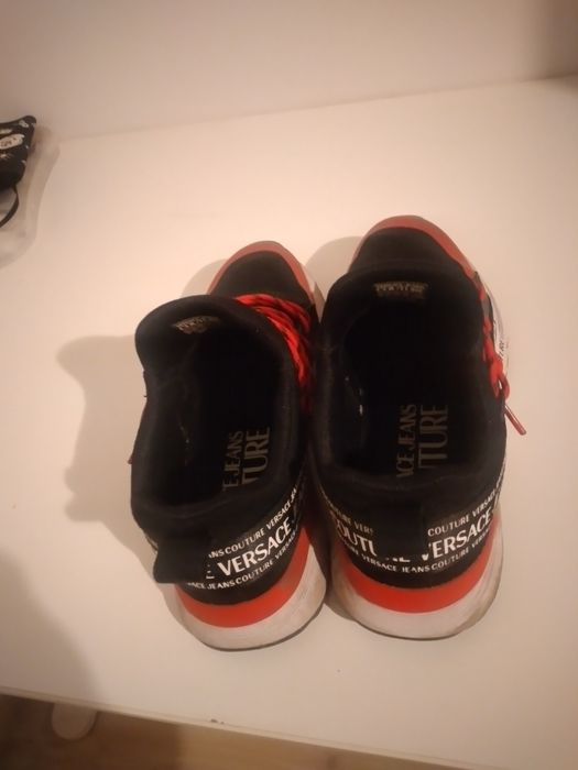 Adidași originali Versace