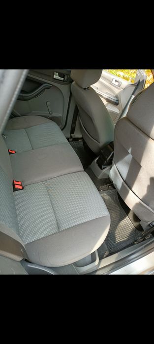 Dezmembrez Ford Focus 2