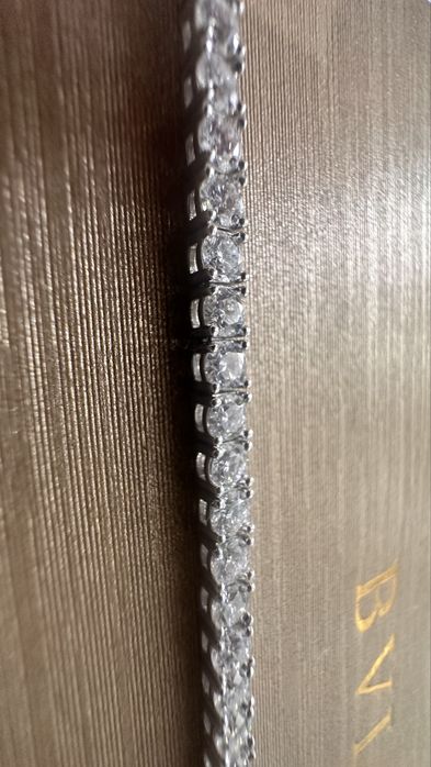 Серебрянный браслет с муассанитами