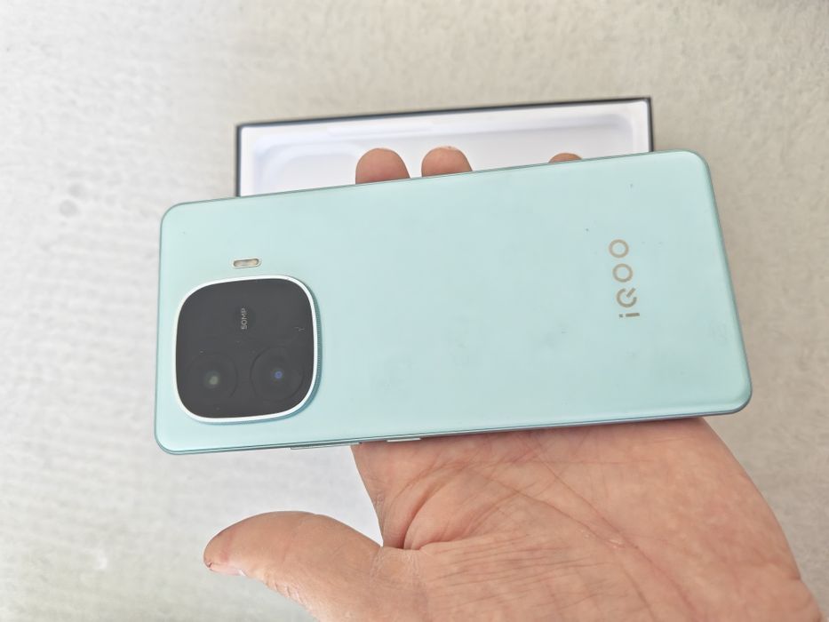 iQOO Z9 8Gb/256Gb