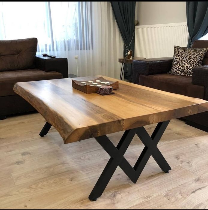 Холна маса от масив и метал (орех и дъб )