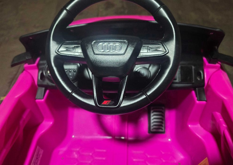 Mașinuța copii electrica