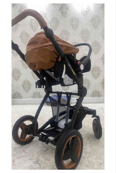 Детская коляска 3 в 1