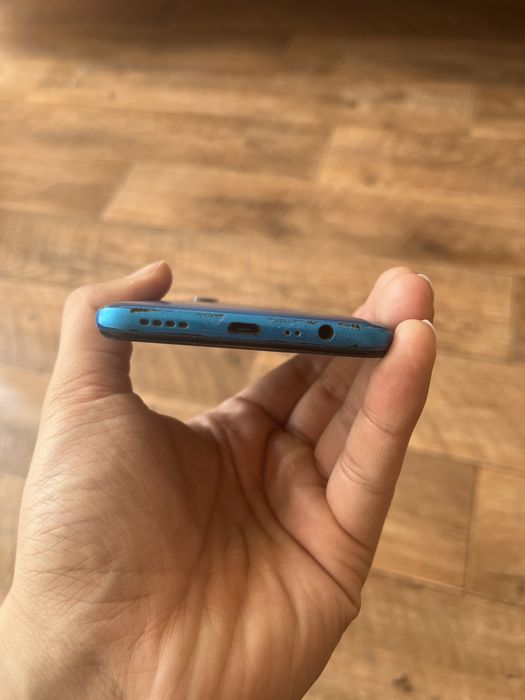 Продам телефон Realme c3