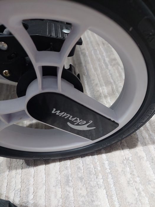 Продается детская коляска б/у