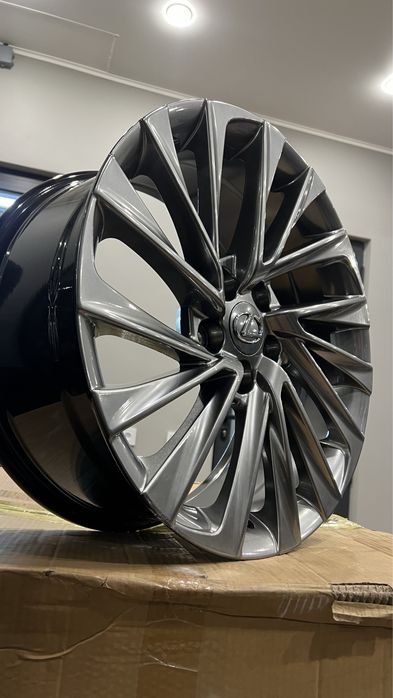 Новые 18 диски на Lexus/Toyota графит