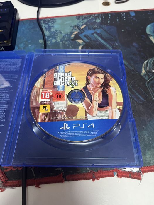 Работещ PlayStation 4 slim 1TB