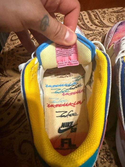 Vand adidasi Nike