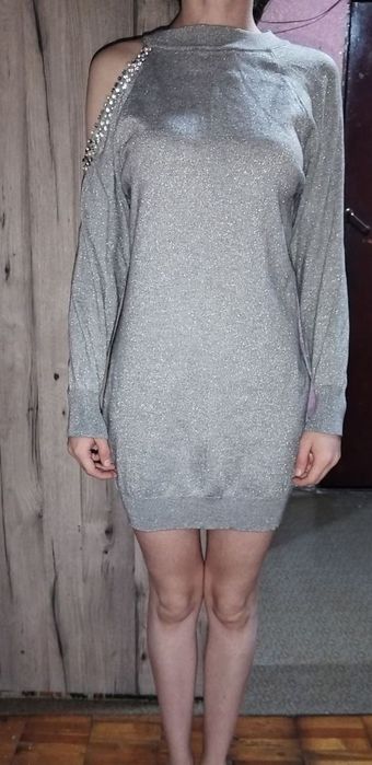 Продам платья в отличном состояние