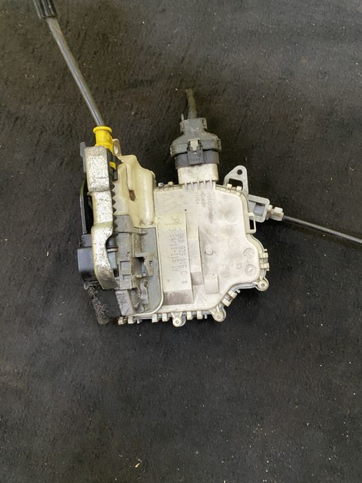 Iala Usa  Spate St Audi A5 Sportback Pret 250 lei