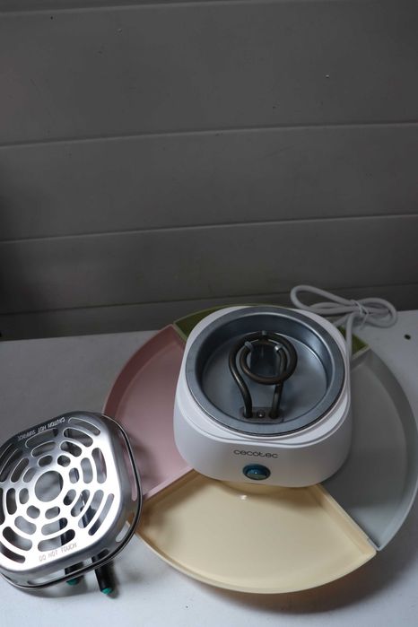 Машина за затопляне на маршмелоу Cecotec Fun&Sugar, 270W, 2 вилици