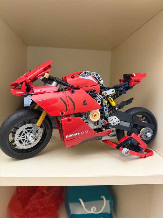 Lego Ducati Technic оригинал