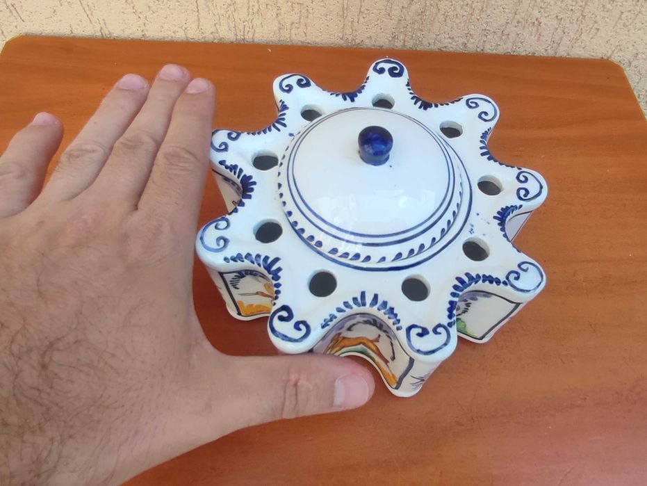 Suport andaluz călimară