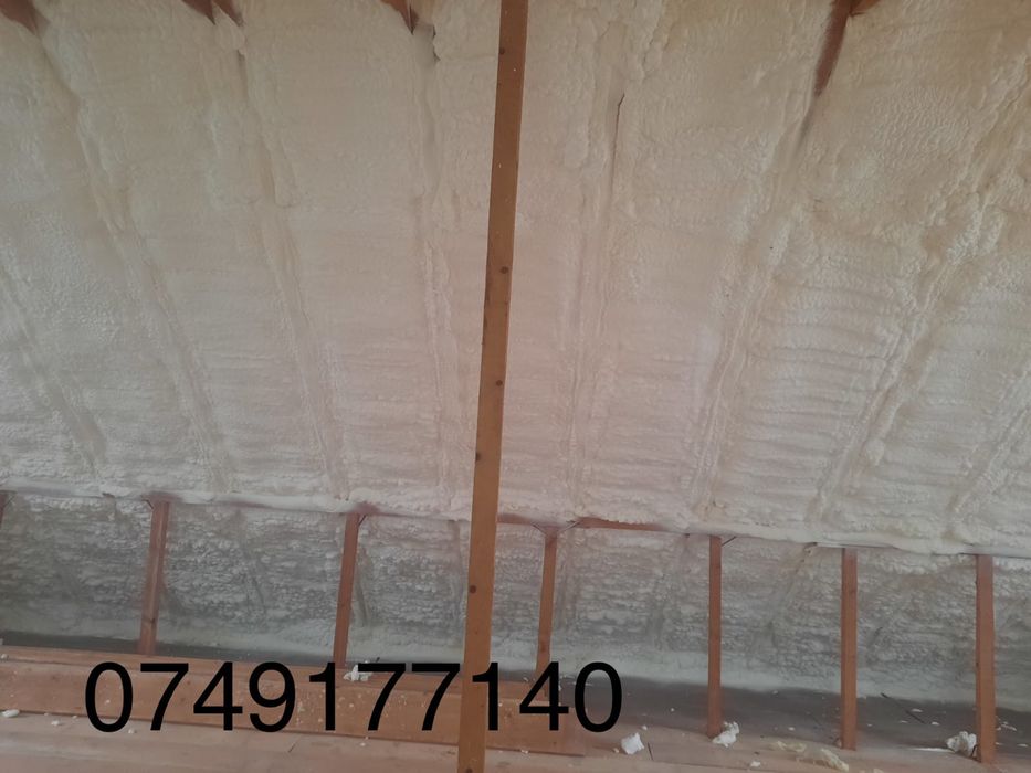 Izolatie Termica cu Spuma Poliuretanica 40 RON