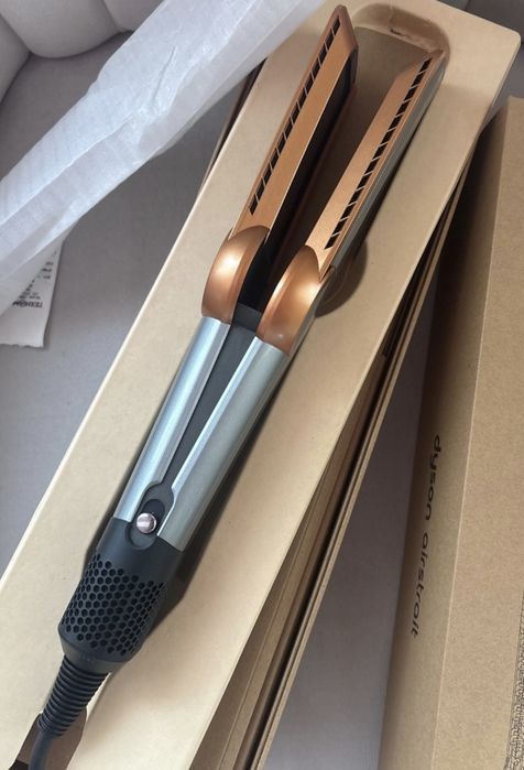 Преса Dyson Airstrait HT01