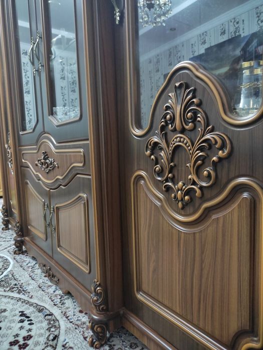 Срочно Продается Стенька в идеальном состоянии.