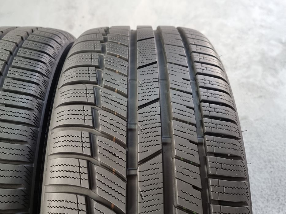 "Dot 24-23" 235/45/18 Toyo 4Броя: 650лв 8.8мм