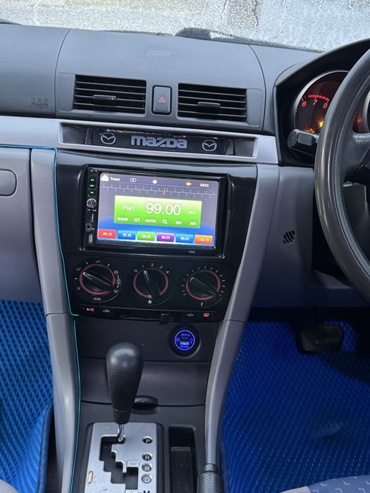 Продам Mazda Axela, 2004года