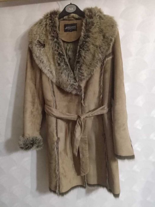 Дамско кожено палто