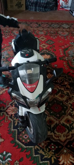 Detiski elektron matosikil.